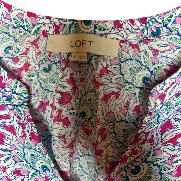 LOFT Multicolor Floral Blouse buttons size medium - Picture 7 of 11